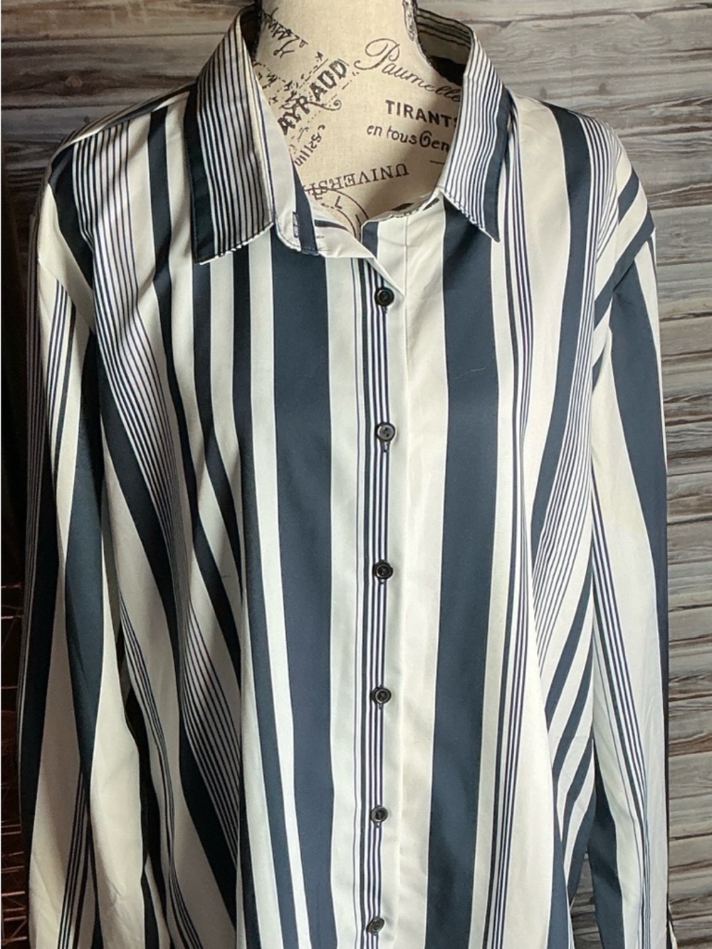 ★ Black White Striped Button Down Blouse Long Sleeve Career Top - Picture 3 of 5